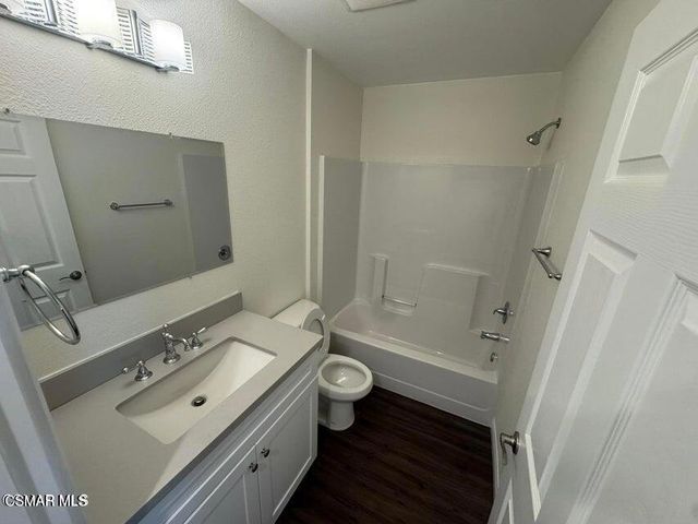 1850 Buyers Street 203, Simi Valley, CA 93063