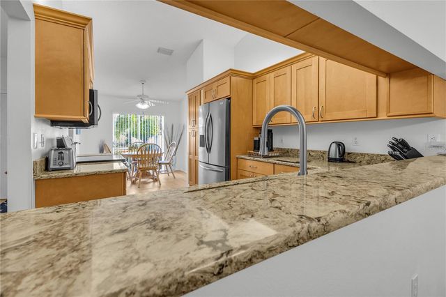 4332 MARSEILLES AVENUE 3236, Sarasota, FL 34233