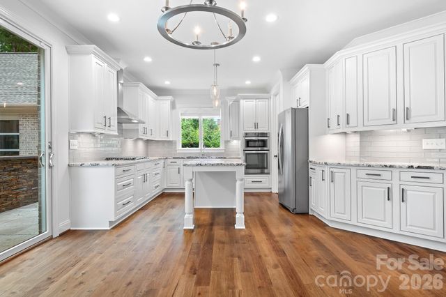 115 Buckingham Place Road, Mooresville, NC 28115