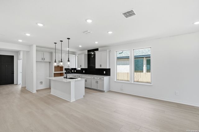 11915 BONFIRE, San Antonio, TX 78254