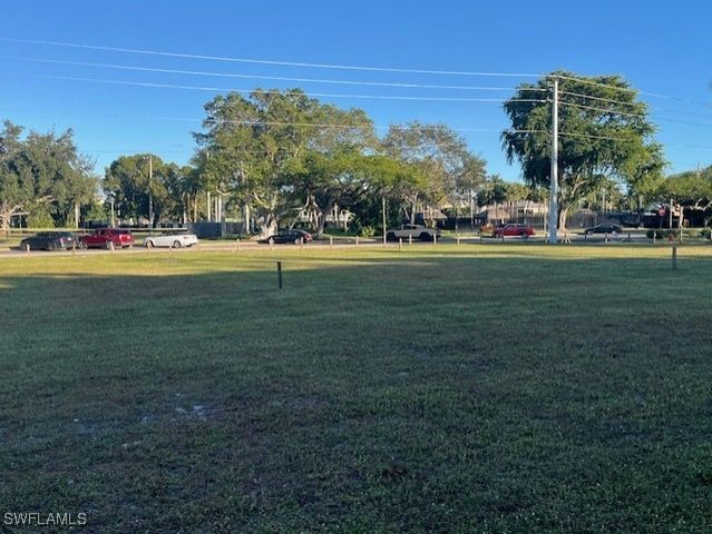 670 Park ST, Naples, FL 34102