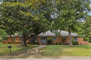 2218 Southridge Drive, Denton, TX 76205