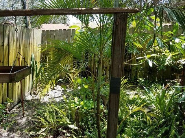 1700 NW 4th Avenue, Boca Raton, FL 33432