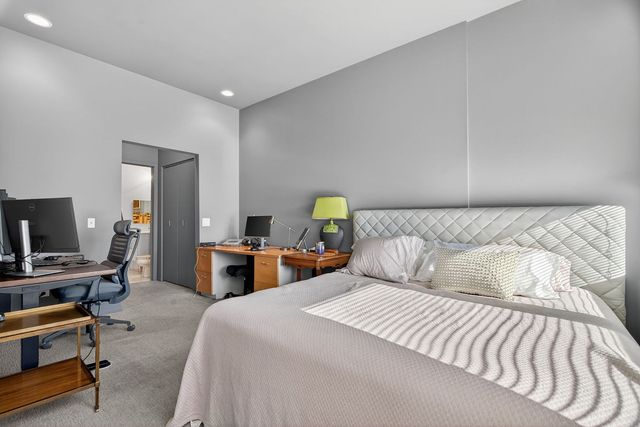 130 S Canal Street 10T, Chicago, IL 60606