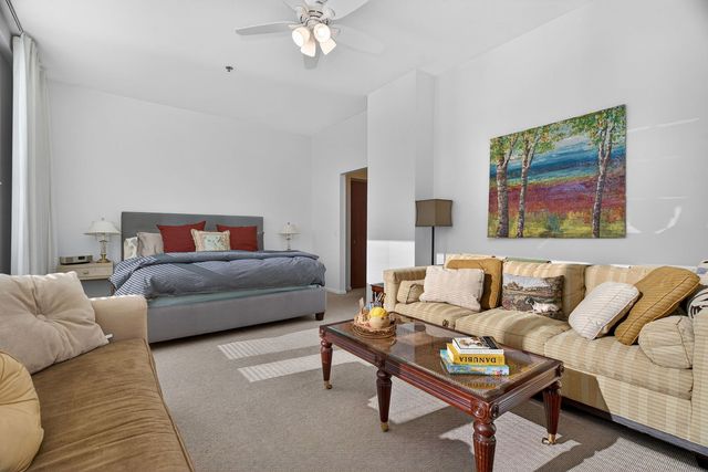 130 S Canal Street 10T, Chicago, IL 60606