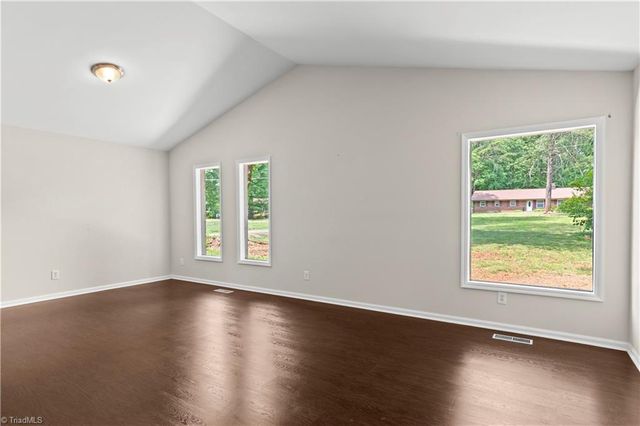 3255 Parrish Road, Winston-salem, NC 27105