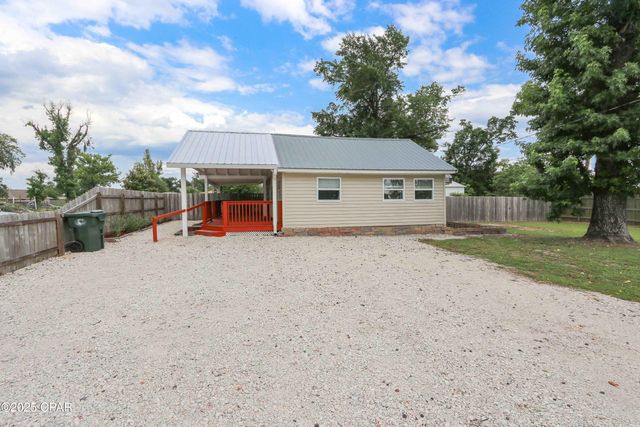 911 Indiana Avenue, Lynn Haven, FL 32444