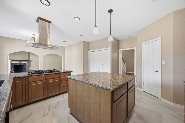 4712 Broadmoor Drive, League City, TX 77573