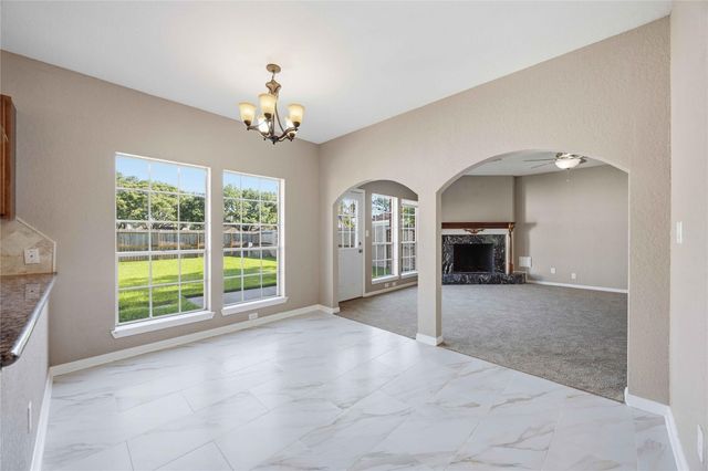 4712 Broadmoor Drive, League City, TX 77573
