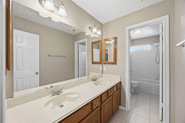 4712 Broadmoor Drive, League City, TX 77573