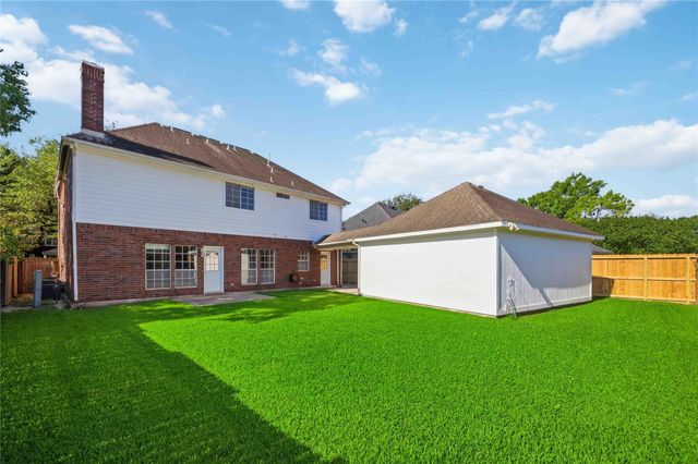 4712 Broadmoor Drive, League City, TX 77573