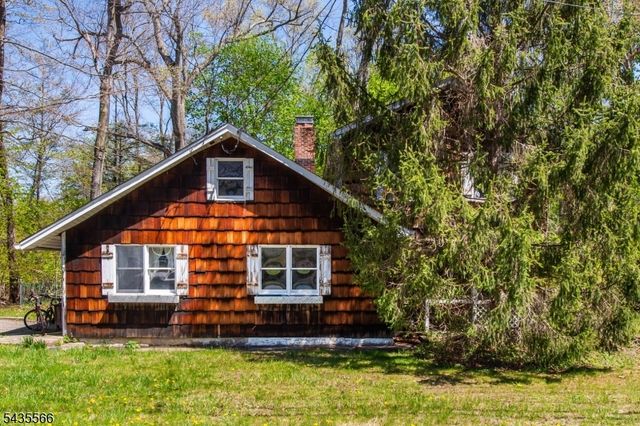 11 Greenbrook Dr, West Milford Twp., NJ 07480
