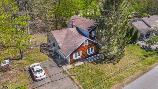 11 Greenbrook Dr, West Milford Twp., NJ 07480