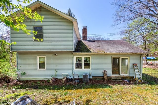 11 Greenbrook Dr, West Milford Twp., NJ 07480