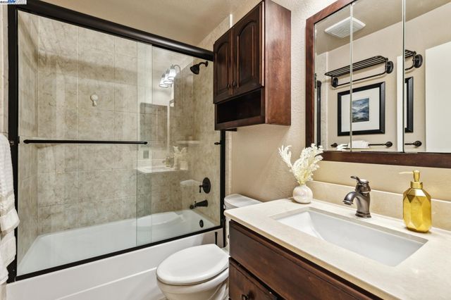 213 Ladera Plz, Union City, CA 94587