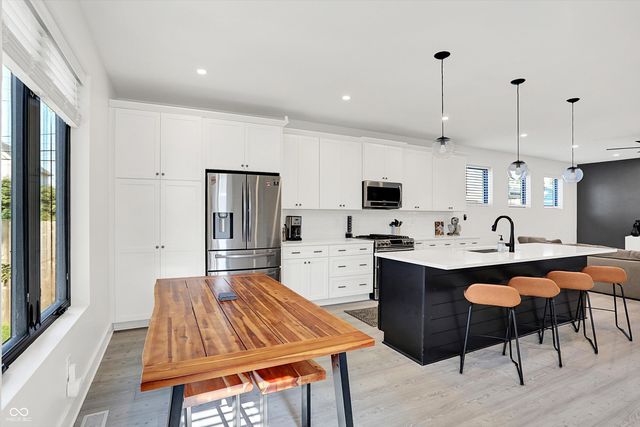 1405 E Vermont Street, Indianapolis, IN 46201