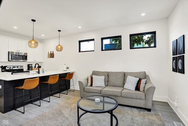 1405 E Vermont Street, Indianapolis, IN 46201