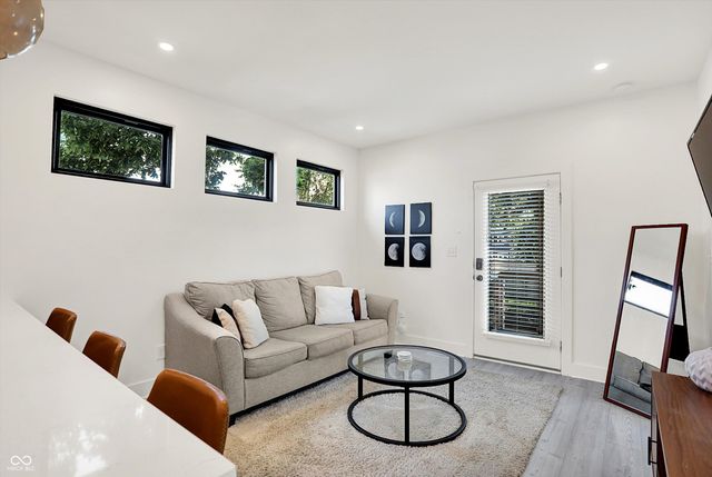 1405 E Vermont Street, Indianapolis, IN 46201