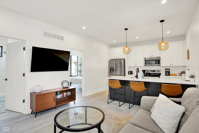 1405 E Vermont Street, Indianapolis, IN 46201