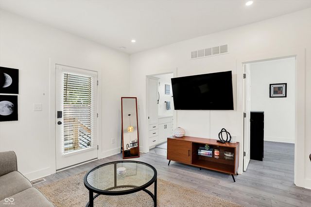 1405 E Vermont Street, Indianapolis, IN 46201