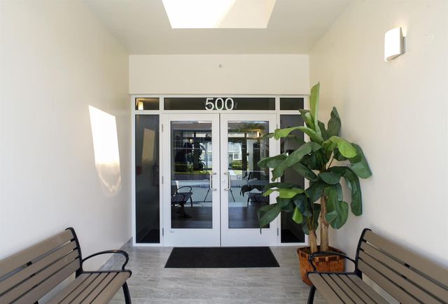 320 W Horizons W 210, Boynton Beach, FL 33435