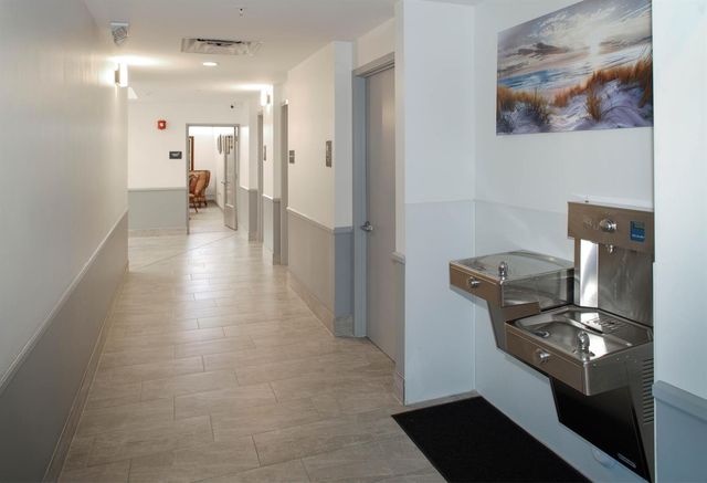 320 W Horizons W 210, Boynton Beach, FL 33435