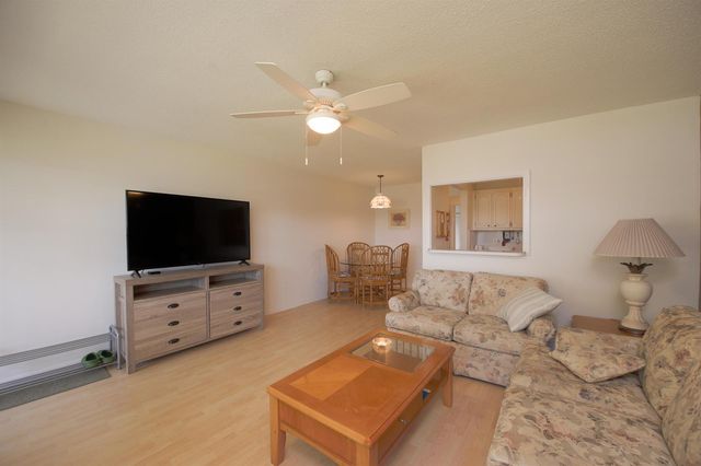 320 W Horizons W 210, Boynton Beach, FL 33435