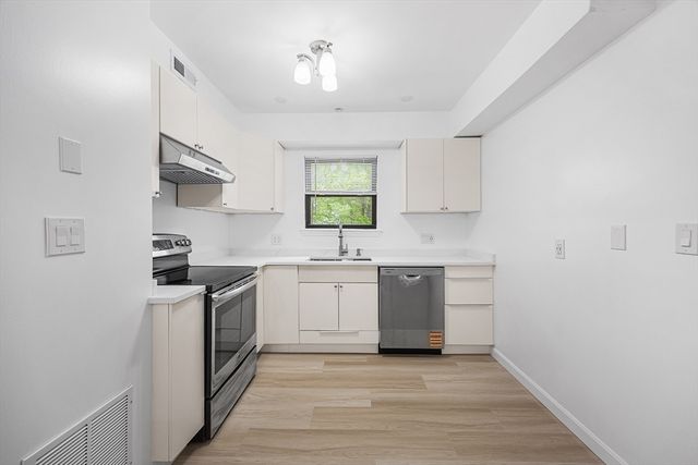 8 Jackson St C4, Quincy, MA 02169