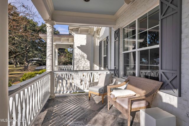 1118 E Beach Boulevard, Gulfport, MS 39501