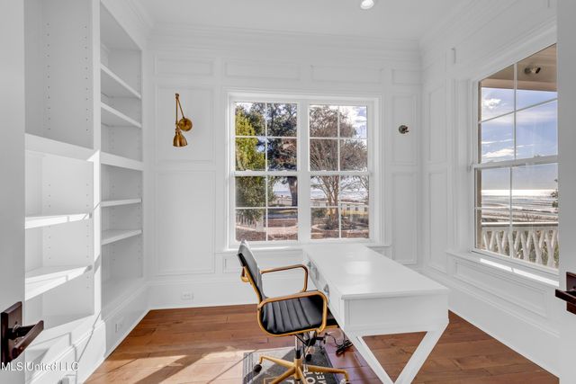 1118 E Beach Boulevard, Gulfport, MS 39501