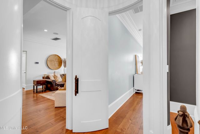 1118 E Beach Boulevard, Gulfport, MS 39501