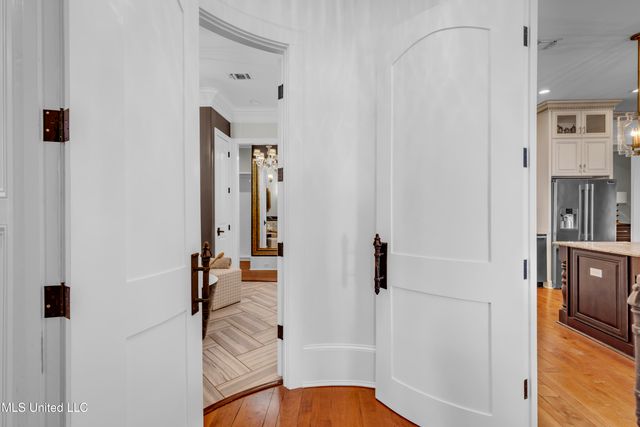 1118 E Beach Boulevard, Gulfport, MS 39501