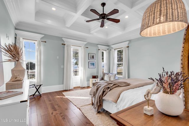 1118 E Beach Boulevard, Gulfport, MS 39501