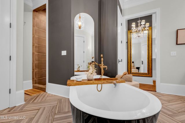 1118 E Beach Boulevard, Gulfport, MS 39501