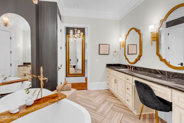 1118 E Beach Boulevard, Gulfport, MS 39501