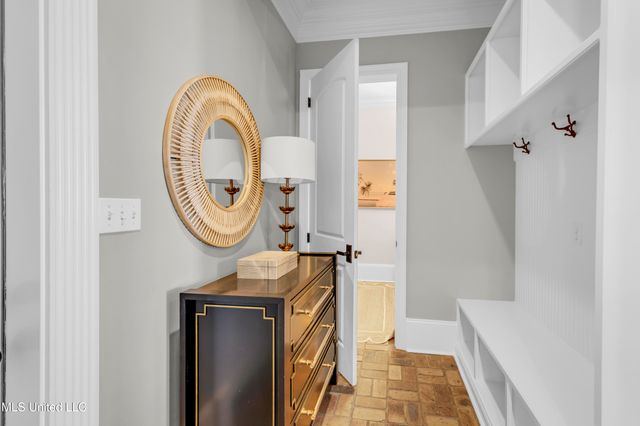 1118 E Beach Boulevard, Gulfport, MS 39501