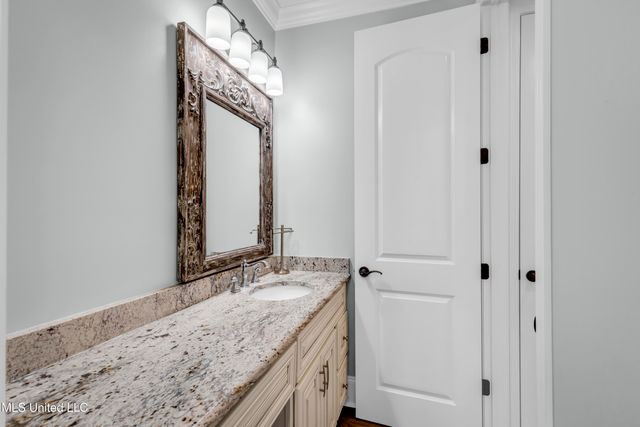 1118 E Beach Boulevard, Gulfport, MS 39501