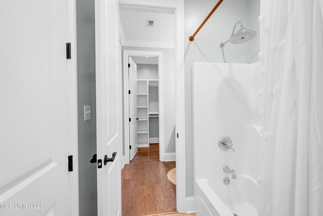 1118 E Beach Boulevard, Gulfport, MS 39501