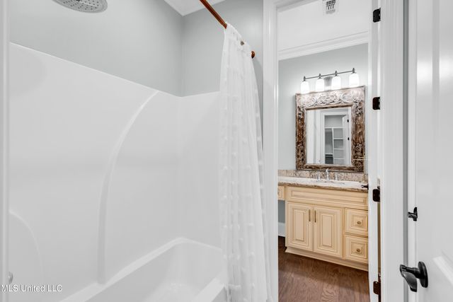 1118 E Beach Boulevard, Gulfport, MS 39501