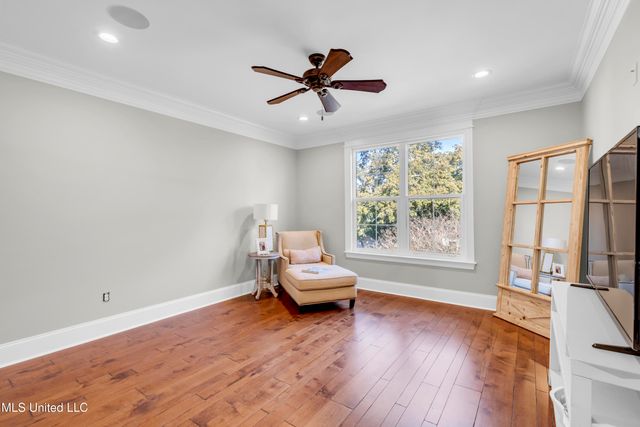 1118 E Beach Boulevard, Gulfport, MS 39501