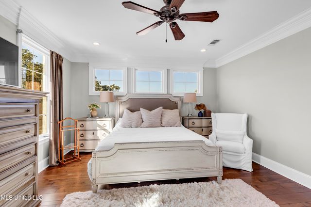 1118 E Beach Boulevard, Gulfport, MS 39501