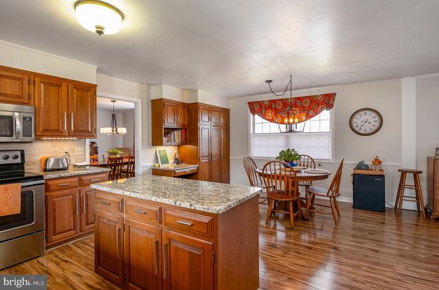 31 ESTATES DR, Reading, PA 19606