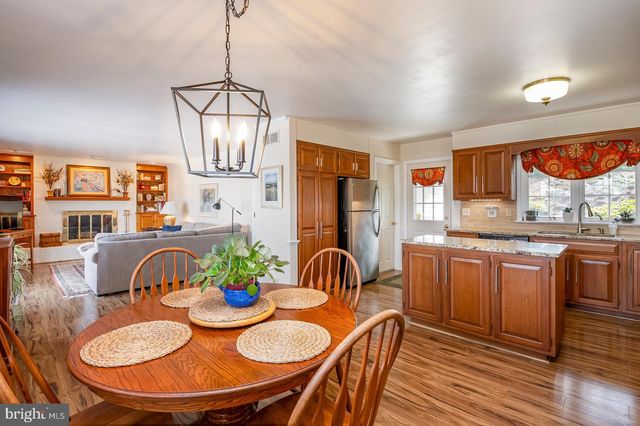 31 ESTATES DR, Reading, PA 19606