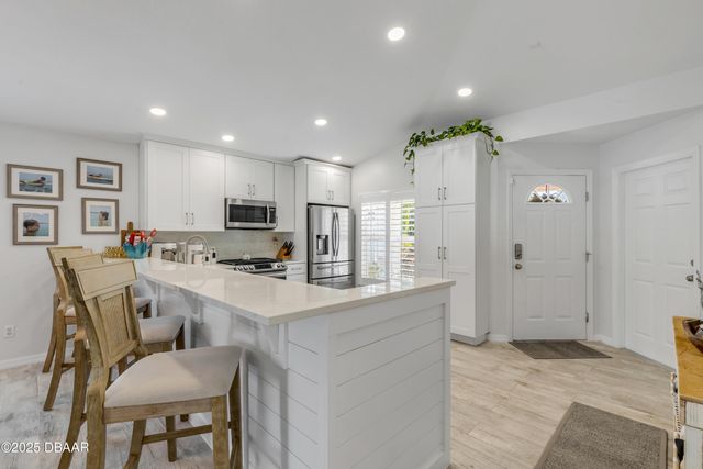 814 Maralyn Avenue, New Smyrna Beach, FL 32169