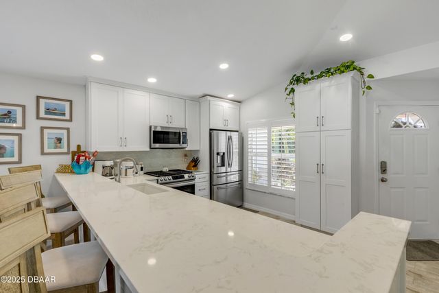 814 Maralyn Avenue, New Smyrna Beach, FL 32169