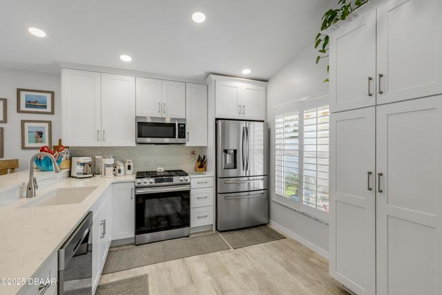 814 Maralyn Avenue, New Smyrna Beach, FL 32169