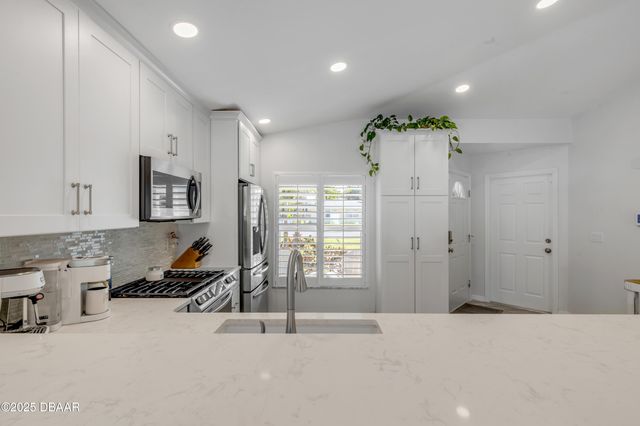 814 Maralyn Avenue, New Smyrna Beach, FL 32169