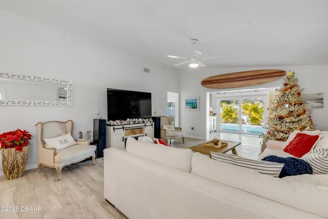 814 Maralyn Avenue, New Smyrna Beach, FL 32169