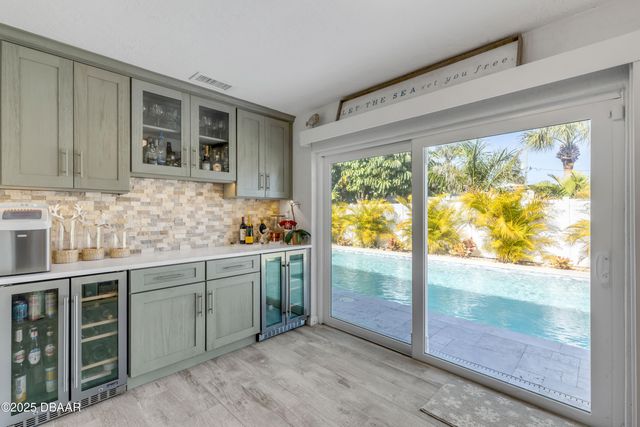 814 Maralyn Avenue, New Smyrna Beach, FL 32169