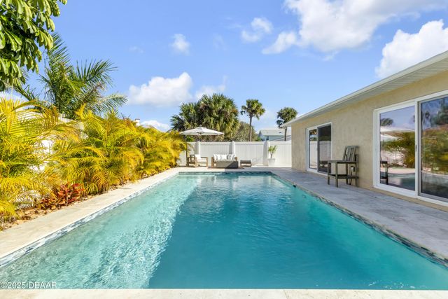 814 Maralyn Avenue, New Smyrna Beach, FL 32169